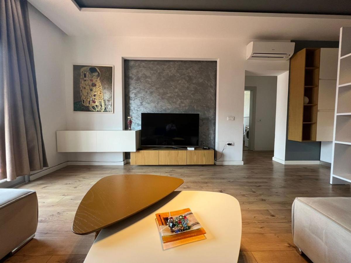 Kreilux Valona Apartment Vlore Luaran gambar