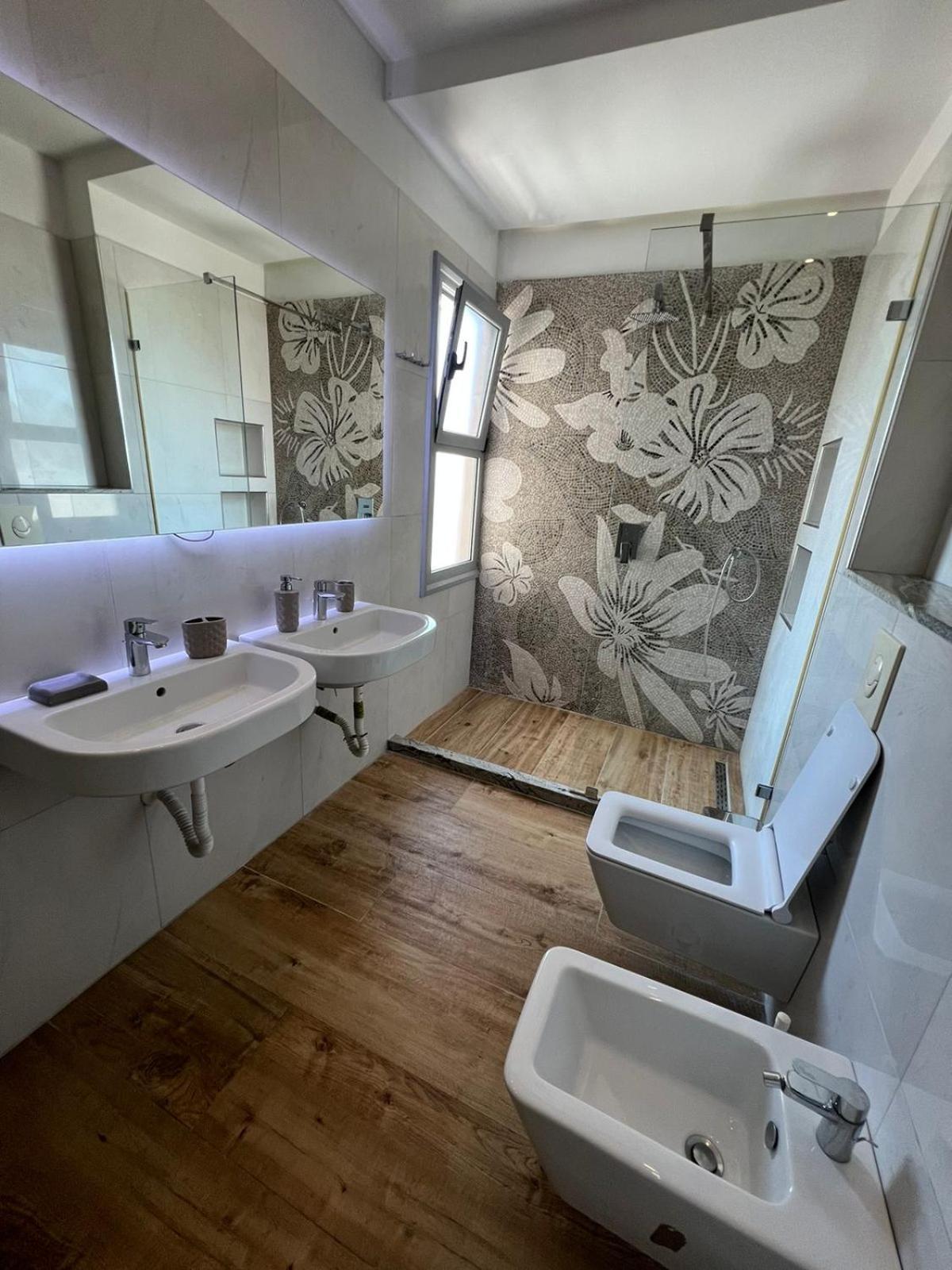 Kreilux Valona Apartment Vlore Luaran gambar