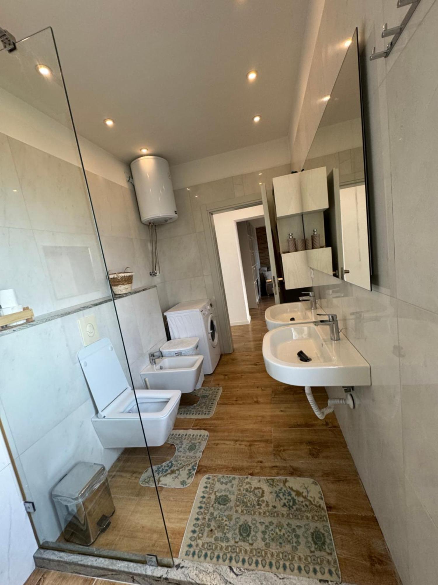 Kreilux Valona Apartment Vlore Luaran gambar